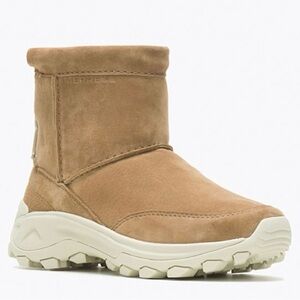 Merrell Women’s Pull-On Winter Boot size 10 Wide color Camel